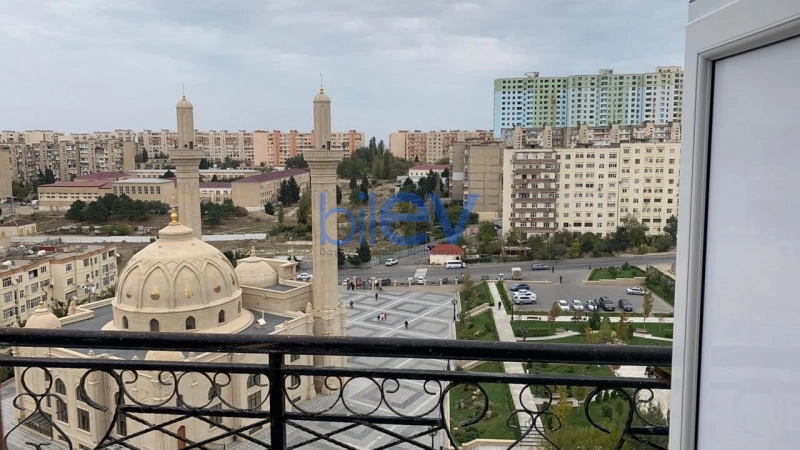 Aylıq Kirayə 3 otaqlı Yeni Tikili bina evi  98m², Bakı