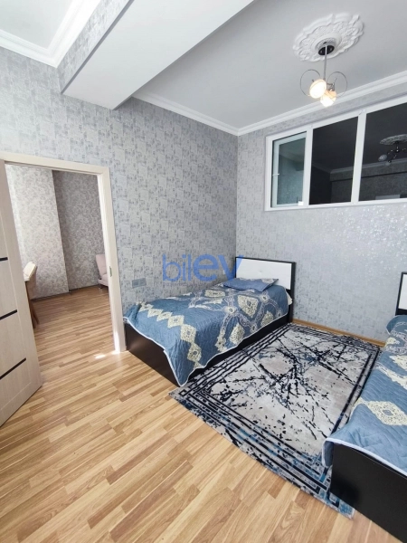 Aylıq Kirayə 3 otaqlı Yeni Tikili bina evi  75m², Bakı