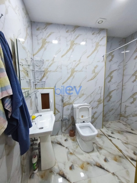 Aylıq Kirayə 3 otaqlı Yeni Tikili bina evi  75m², Bakı