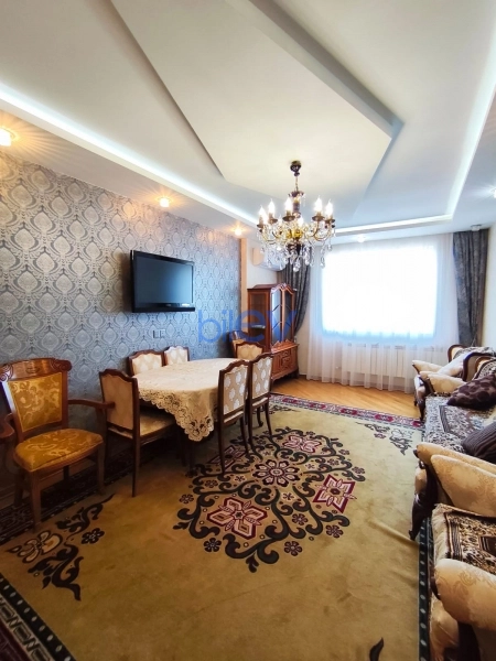 Aylıq Kirayə 3 otaqlı Yeni Tikili bina evi  130m², Bakı