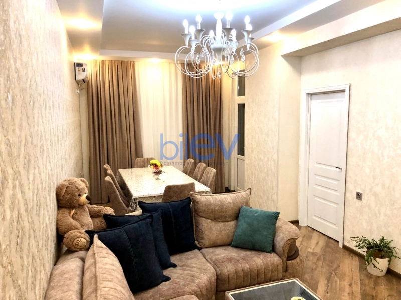 Satış 3 otaqlı Köhnə Tikili bina evi  78m², Bakı