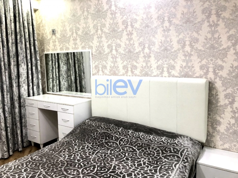 Satış 3 otaqlı Köhnə Tikili bina evi  78m², Bakı