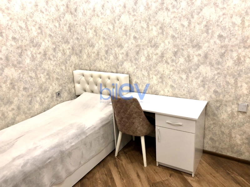Satış 3 otaqlı Köhnə Tikili bina evi  78m², Bakı