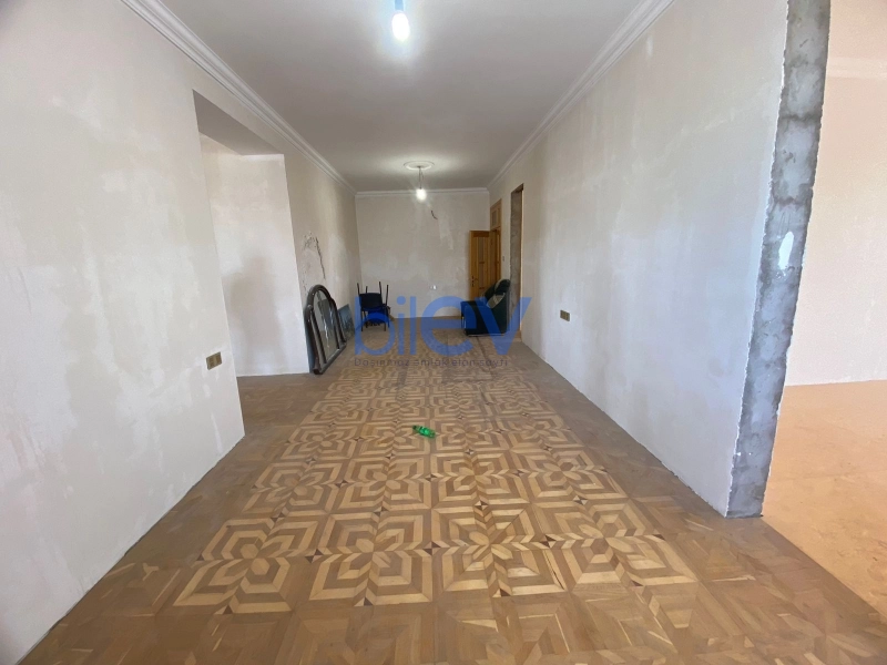 Aylıq Kirayə 4 otaqlı Həyət evi  220m², Bakı