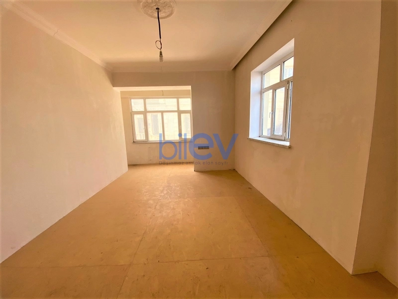 Aylıq Kirayə 4 otaqlı Həyət evi  220m², Bakı
