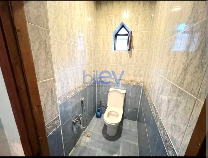 Aylıq Kirayə 3 otaqlı Həyət evi  125m², Bakı