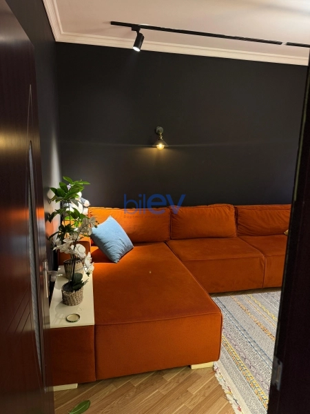 Satış 2 otaqlı Köhnə Tikili bina evi  60m², Bakı