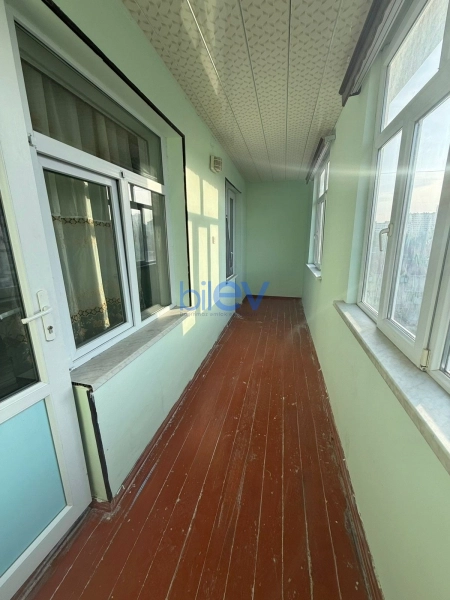 Aylıq Kirayə 3 otaqlı Köhnə Tikili bina evi  80m², Bakı