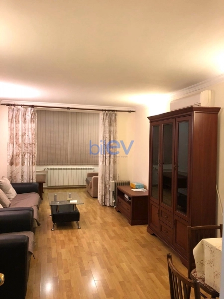 Satış 2 otaqlı Köhnə Tikili bina evi  55m², Bakı