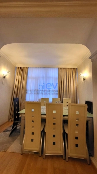 Satış 2 otaqlı Köhnə Tikili bina evi  55m², Bakı