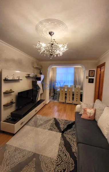 Satış 2 otaqlı Köhnə Tikili bina evi  55m², Bakı