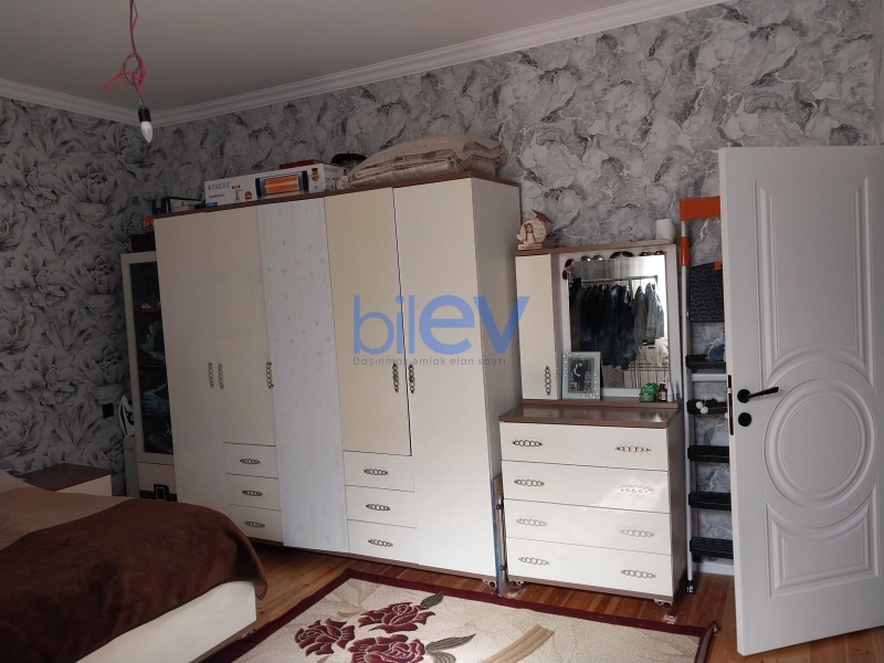 Satış 7 otaqlı Həyət evi  200m², Bakı