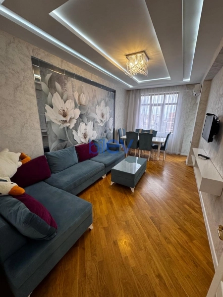 Aylıq Kirayə 2 otaqlı Yeni Tikili bina evi  67m², Bakı