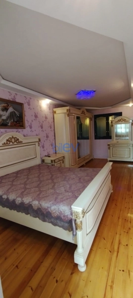 Aylıq Kirayə 2 otaqlı Yeni Tikili bina evi  77m², Bakı