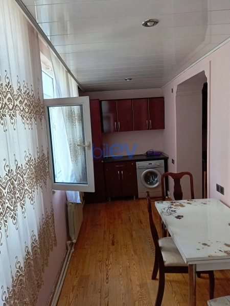 Aylıq Kirayə 3 otaqlı Köhnə Tikili bina evi  100m², Bakı