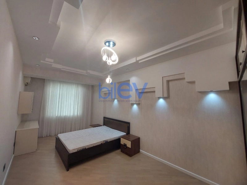 Aylıq Kirayə 3 otaqlı Yeni Tikili bina evi  130m², Bakı