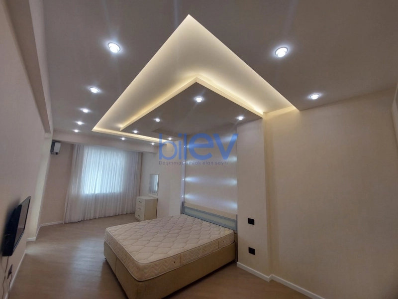 Aylıq Kirayə 3 otaqlı Yeni Tikili bina evi  130m², Bakı