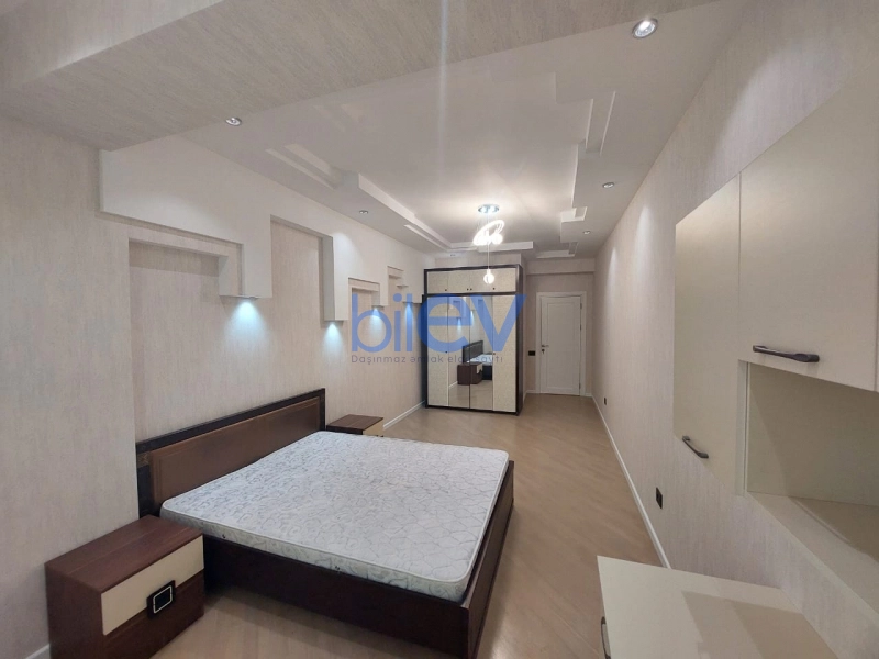 Aylıq Kirayə 3 otaqlı Yeni Tikili bina evi  130m², Bakı
