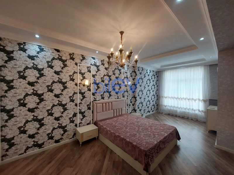 Aylıq Kirayə 3 otaqlı Yeni Tikili bina evi  97m², Bakı