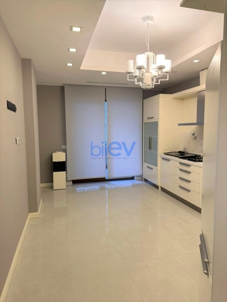 Aylıq Kirayə 5 otaqlı Yeni Tikili bina evi  300m², Bakı