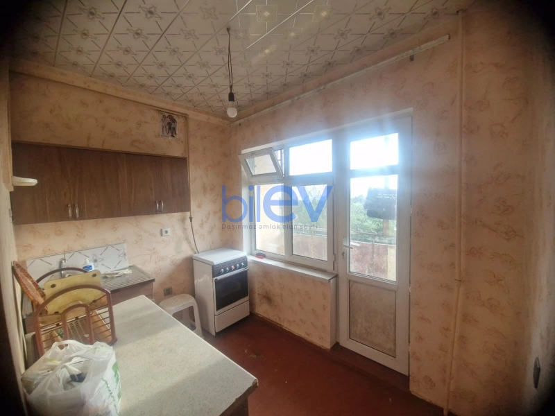 Aylıq Kirayə 3 otaqlı Köhnə Tikili bina evi  100m², Bakı