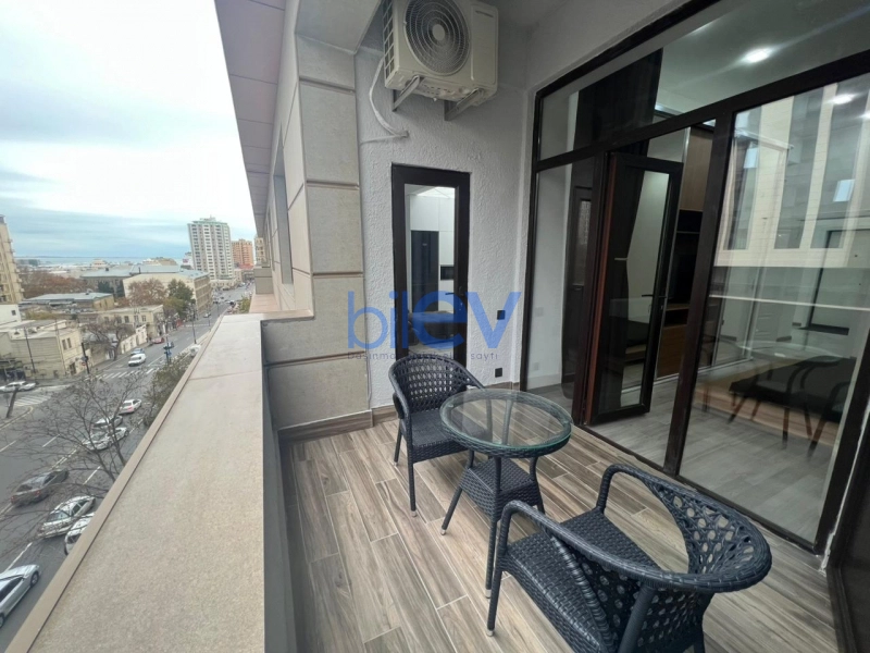 Aylıq Kirayə  otaqlı Yeni Tikili bina evi  m², Bakı