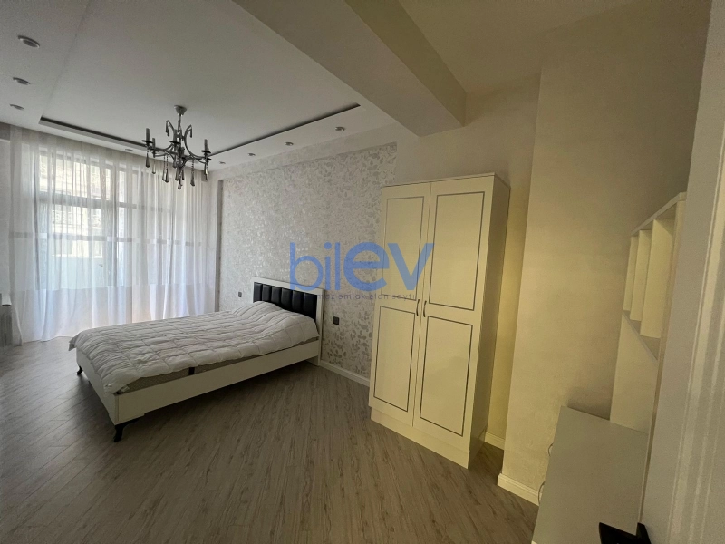 Aylıq Kirayə 3 otaqlı Yeni Tikili bina evi  120m², Bakı