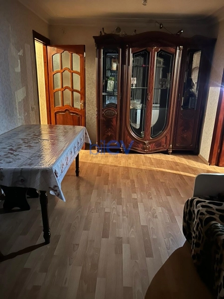 Aylıq Kirayə 2 otaqlı Köhnə Tikili bina evi  50m², Bakı