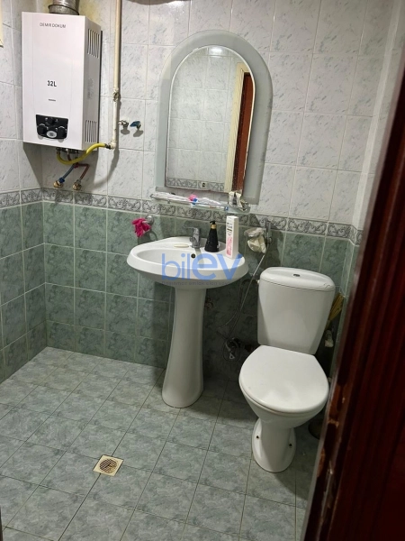 Aylıq Kirayə 2 otaqlı Köhnə Tikili bina evi  50m², Bakı