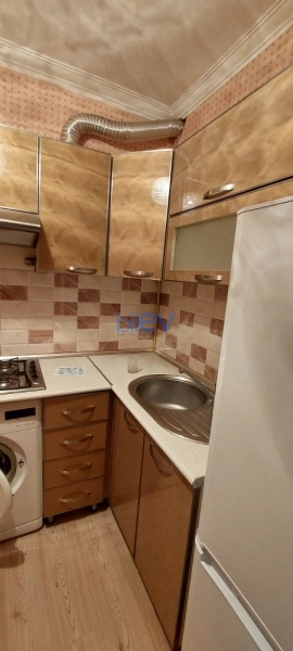 Aylıq Kirayə 1 otaqlı Köhnə Tikili bina evi  35m², Bakı
