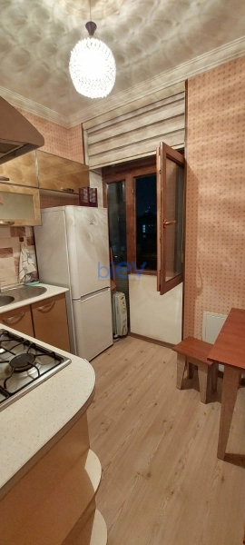 Aylıq Kirayə 1 otaqlı Köhnə Tikili bina evi  35m², Bakı