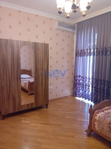 Aylıq Kirayə 3 otaqlı Yeni Tikili bina evi  140m², Bakı