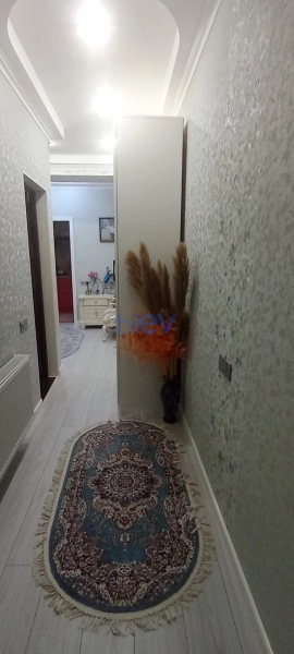 Satış 2 otaqlı Yeni Tikili bina evi  70m², Bakı