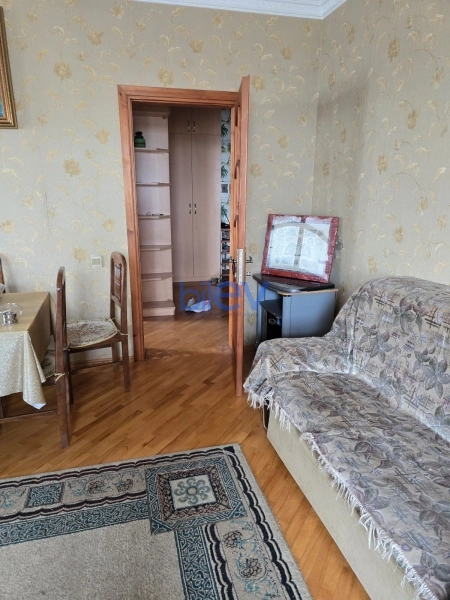 Aylıq Kirayə 2 otaqlı Yeni Tikili bina evi  82m², Bakı