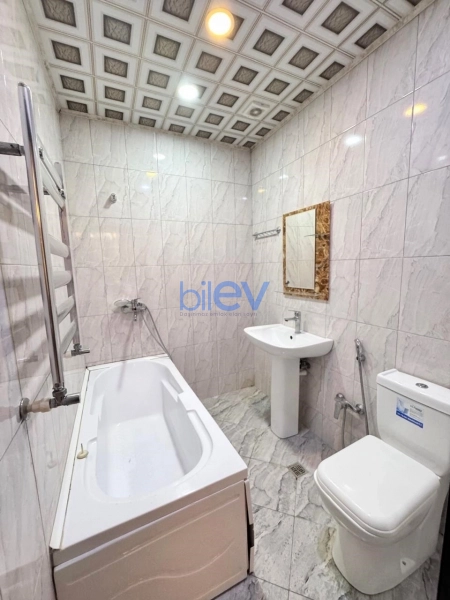 Aylıq Kirayə 3 otaqlı Yeni Tikili bina evi  103m², Bakı
