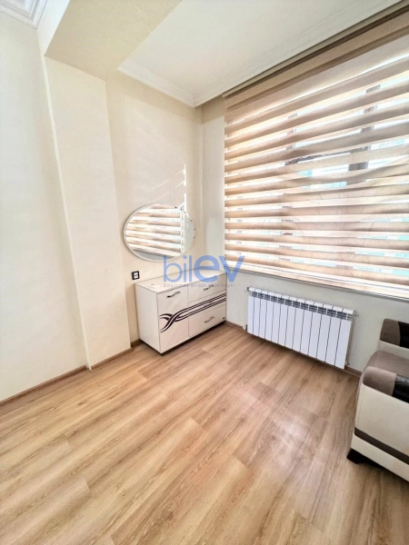 Aylıq Kirayə 3 otaqlı Yeni Tikili bina evi  103m², Bakı