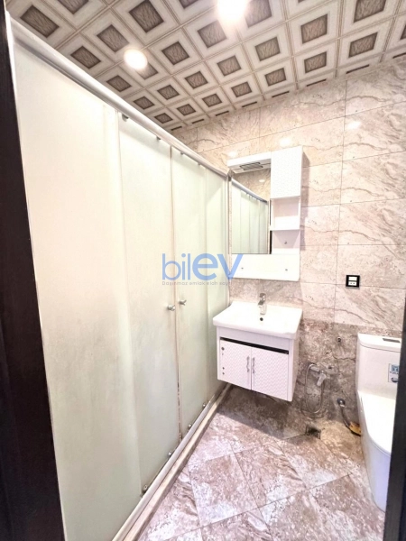 Aylıq Kirayə 3 otaqlı Yeni Tikili bina evi  103m², Bakı