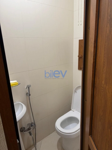 Aylıq Kirayə 2 otaqlı Köhnə Tikili bina evi  60m², Bakı