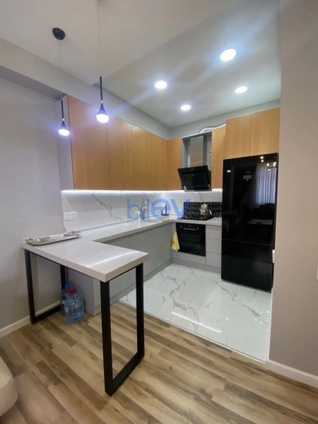 Satış 2 otaqlı Yeni Tikili bina evi  63m², Bakı