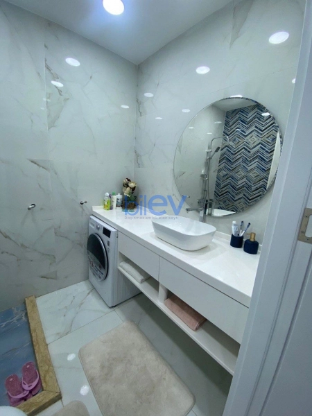 Satış 2 otaqlı Yeni Tikili bina evi  63m², Bakı