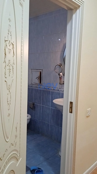 Aylıq Kirayə 3 otaqlı Yeni Tikili bina evi  101m², Bakı