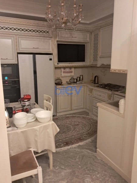 Aylıq Kirayə 2 otaqlı Yeni Tikili bina evi  80m², Bakı