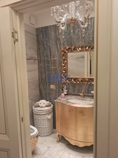 Aylıq Kirayə 2 otaqlı Yeni Tikili bina evi  80m², Bakı