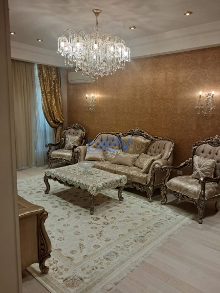 Aylıq Kirayə 2 otaqlı Yeni Tikili bina evi  80m², Bakı