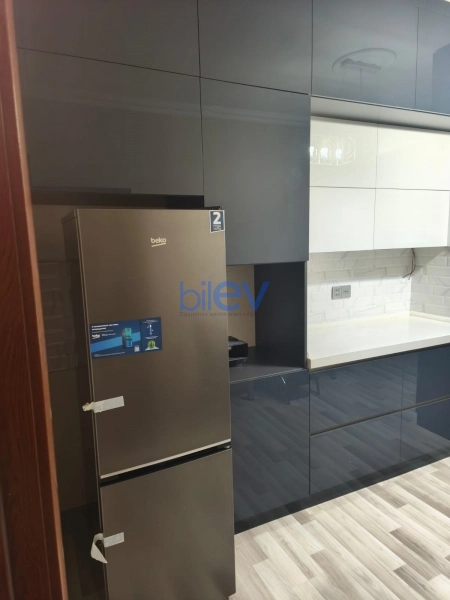 Satış 4 otaqlı Köhnə Tikili bina evi  126m², Bakı