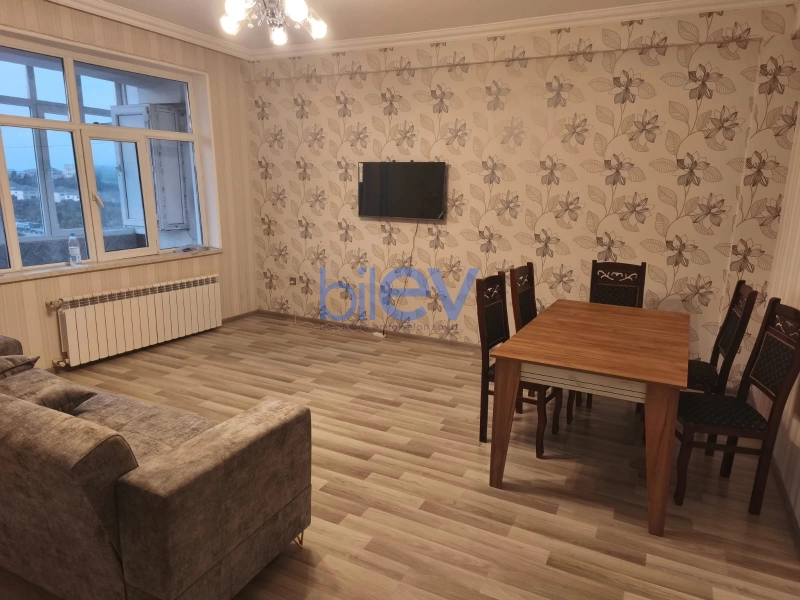 Satış 4 otaqlı Köhnə Tikili bina evi  126m², Bakı