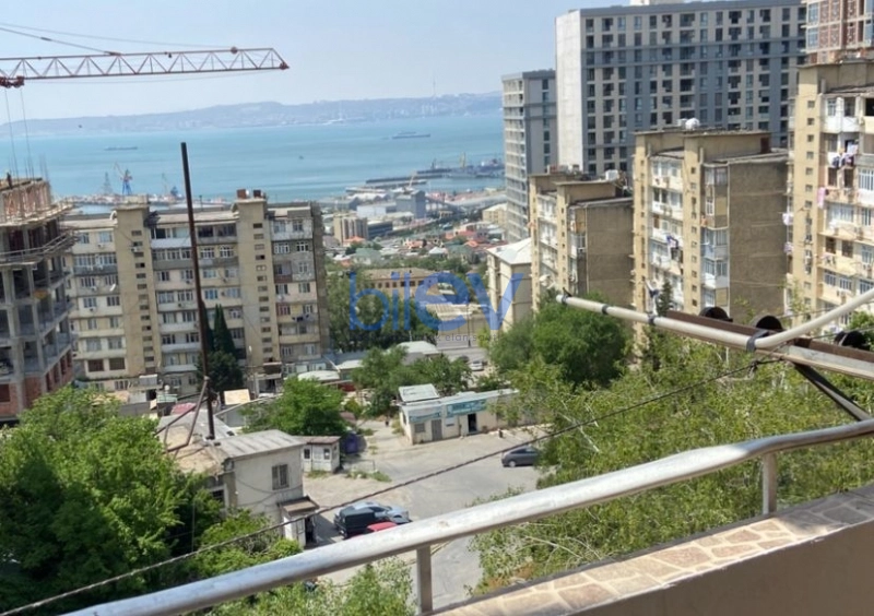 Satış 2 otaqlı Köhnə Tikili bina evi  60m², Bakı