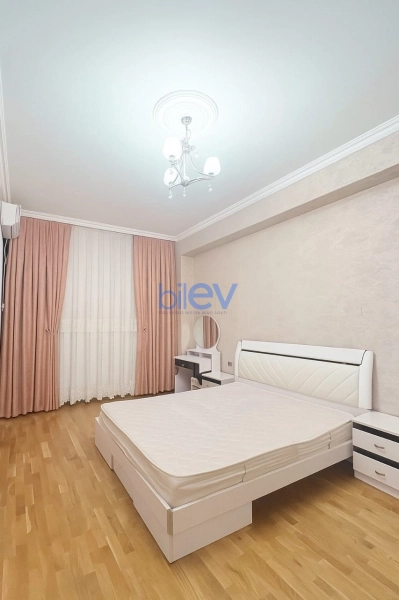 Aylıq Kirayə 3 otaqlı Yeni Tikili bina evi  100m², Bakı