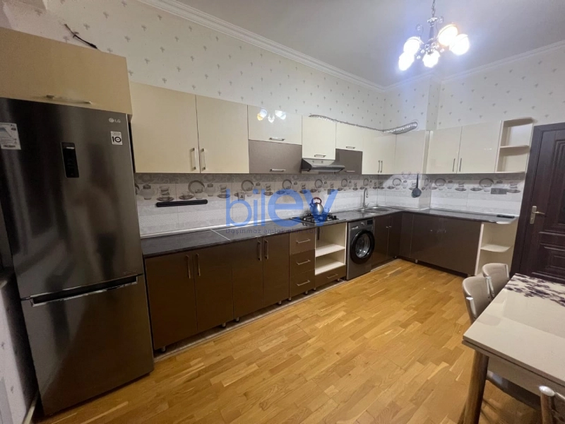 Aylıq Kirayə 3 otaqlı Yeni Tikili bina evi  100m², Bakı