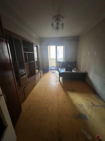 Satış 1 otaqlı Köhnə Tikili bina evi  40m², Bakı